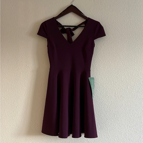 NWT Low Back with Bow B Smart A line Dress Size 3 - Picture 2 of 7